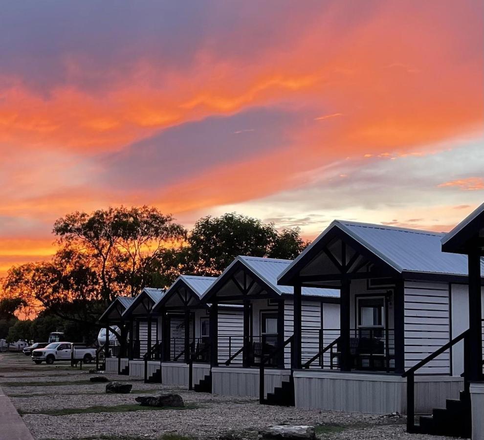Htr Tx Hill Country Campground Kerrville Extérieur photo