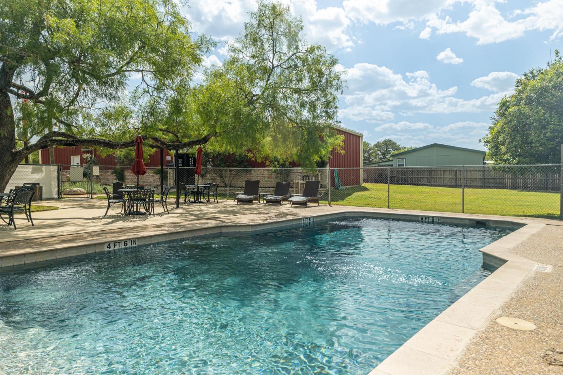 Htr Tx Hill Country Campground Kerrville Extérieur photo
