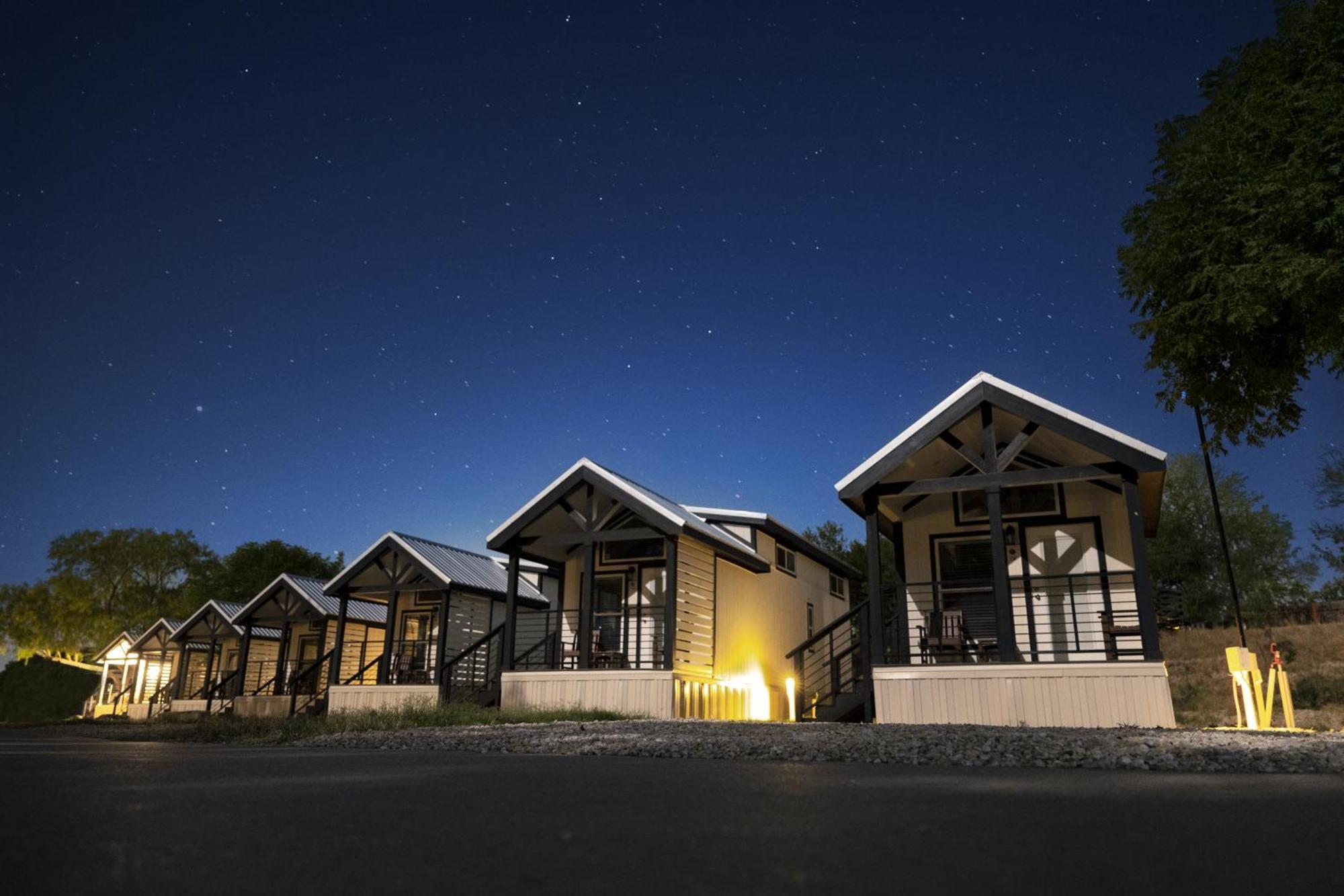 Htr Tx Hill Country Campground Kerrville Extérieur photo